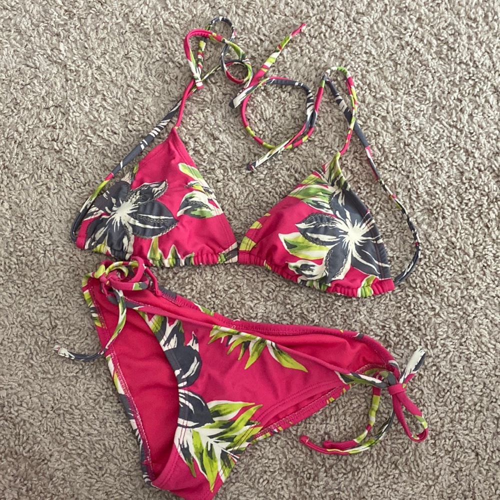 Women’s bikini set